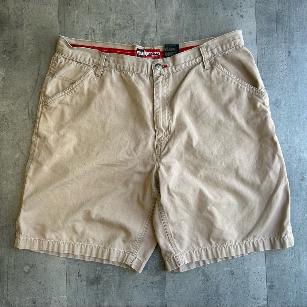 Carpenter short No Excess